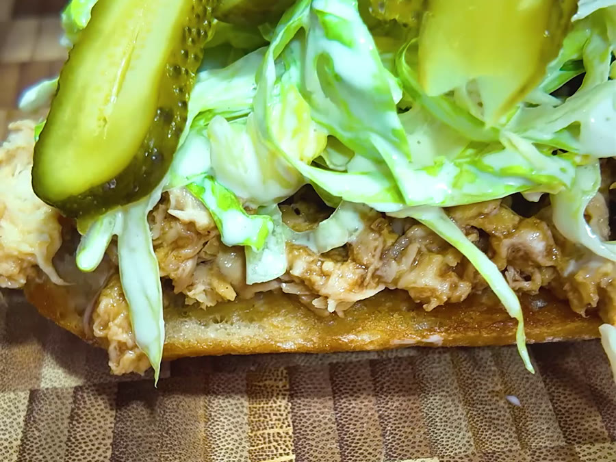 Bocadillo de pollo (con el pollo de ayer)